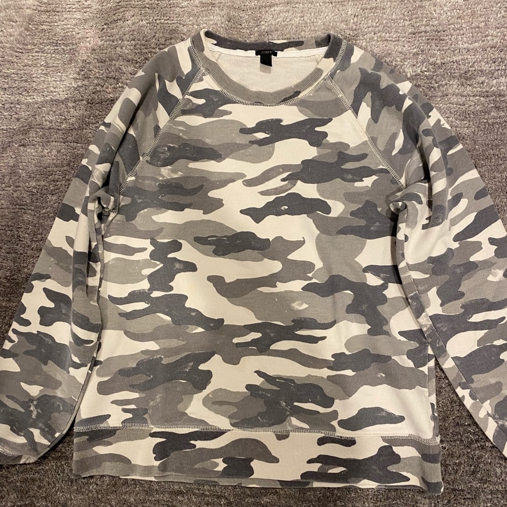 Camo sweatshirt